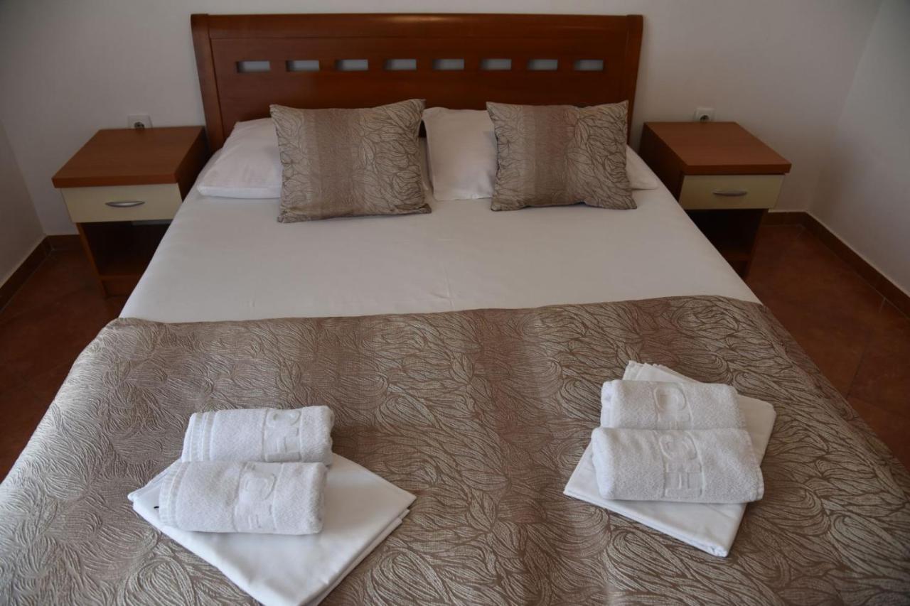 Guest House Zec Μπούντβα Εξωτερικό φωτογραφία