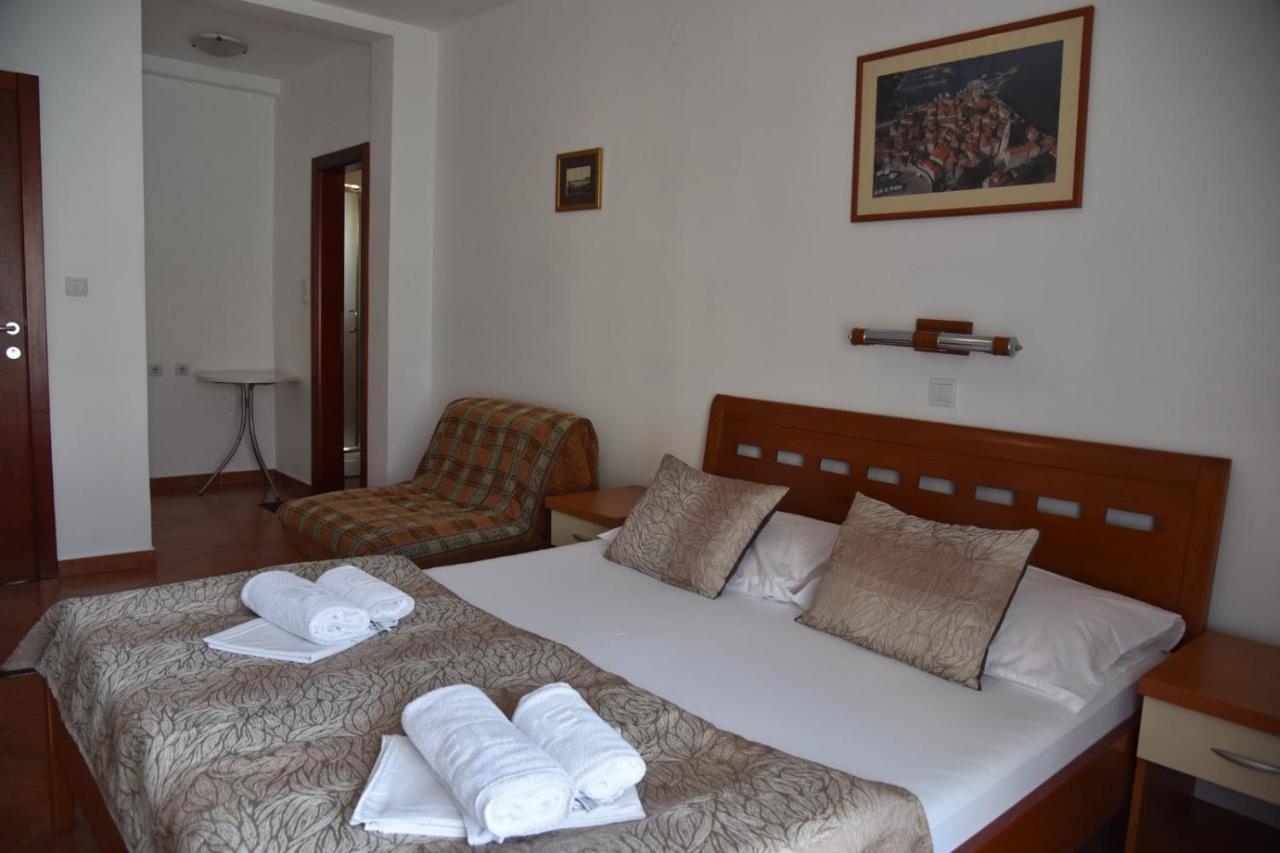 Guest House Zec Μπούντβα Εξωτερικό φωτογραφία
