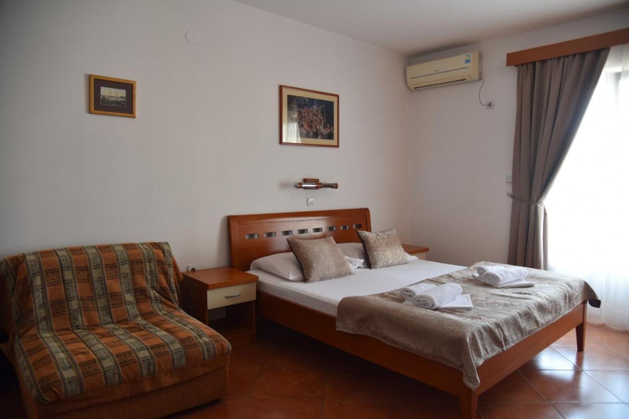 Guest House Zec Μπούντβα Εξωτερικό φωτογραφία