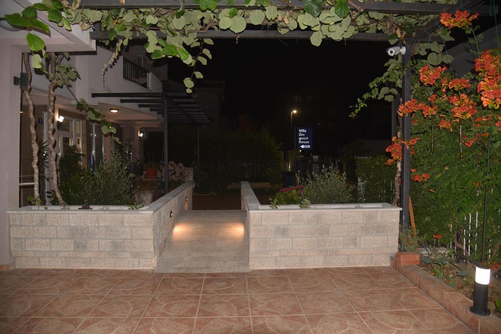 Guest House Zec Μπούντβα Εξωτερικό φωτογραφία