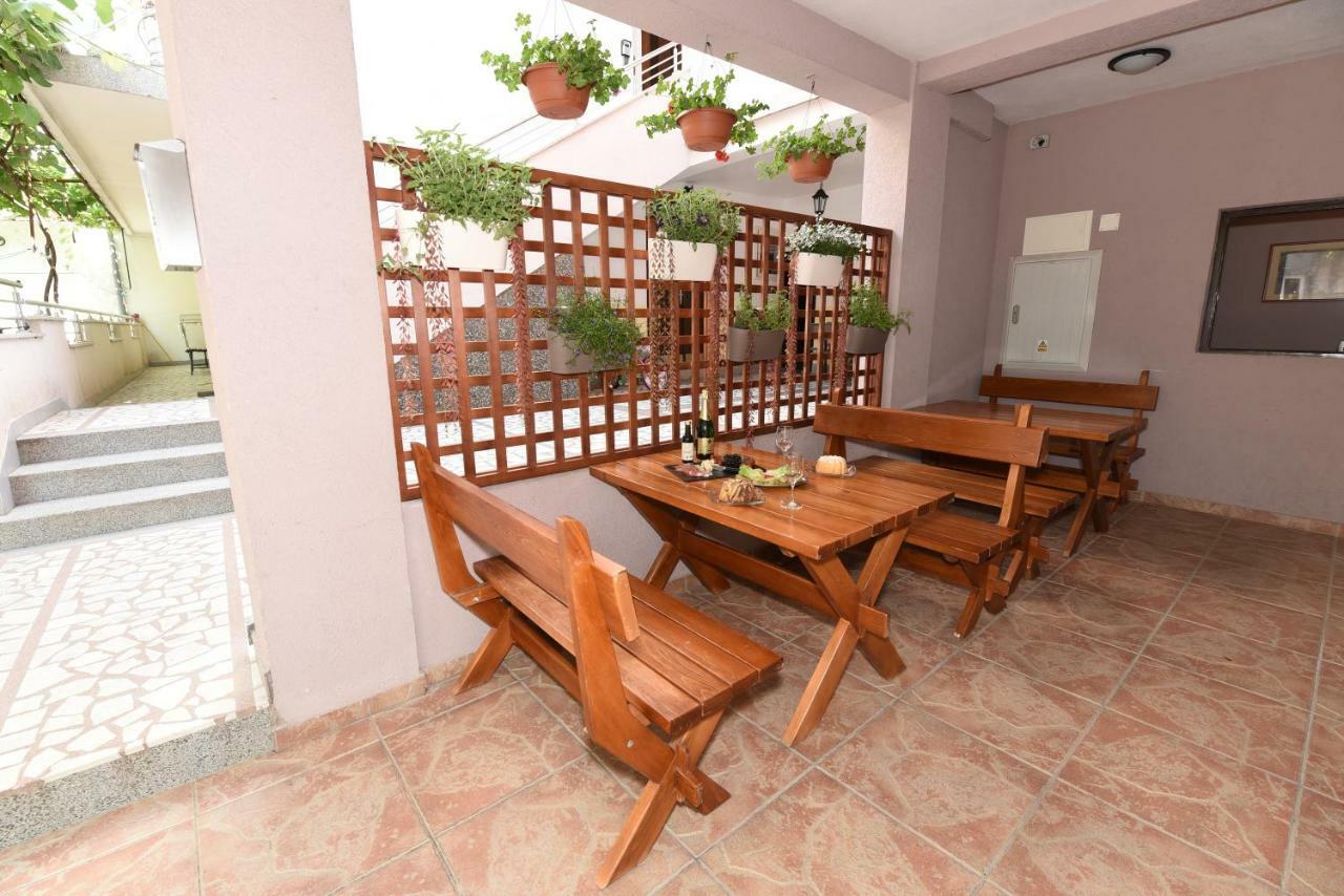 Guest House Zec Μπούντβα Εξωτερικό φωτογραφία